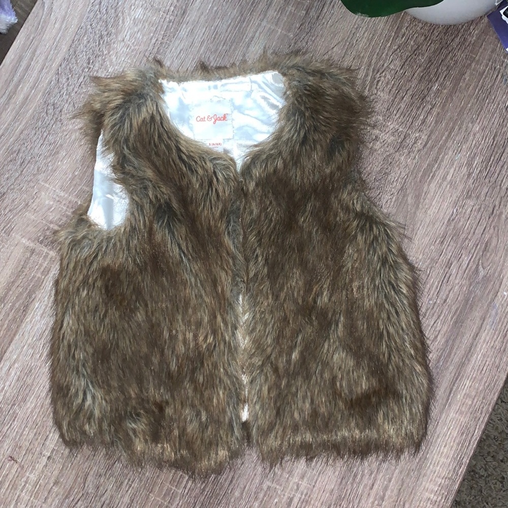 Girl’s vest